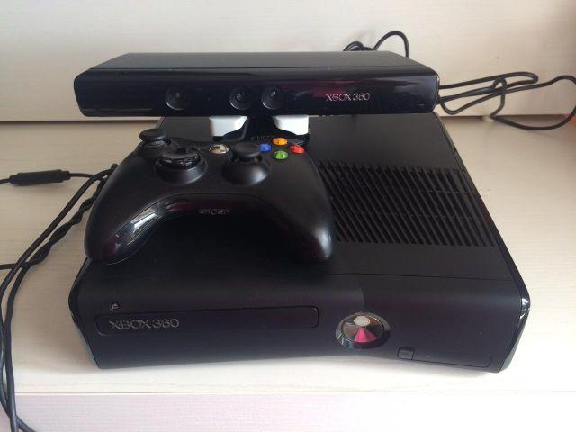 Xbox 360 4Gb + Kinect + 7 jogos