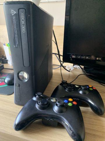 venda Xbox 360 + 2 Controles + Kinect Sensor